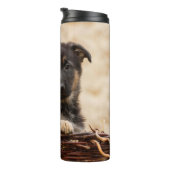 Welpe in Basket Thermosbecher (Nach rechts gedreht)