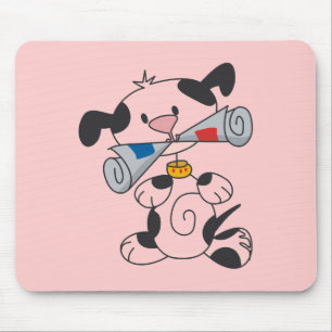 Welpe mit Zeitungs-T-Shirts und Geschenken Mousepad