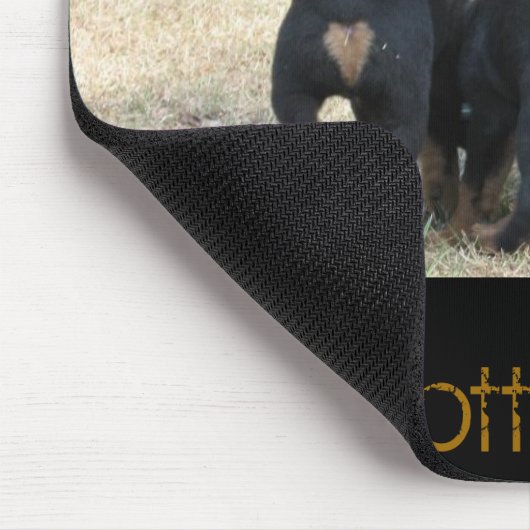 Welpe setzt Zeit drei fest Mousepad (Ecke)