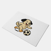 Welpe spielt Fußball Fußmatte (Schrägansicht)