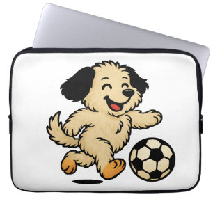 Welpe spielt Fußball Laptopschutzhülle