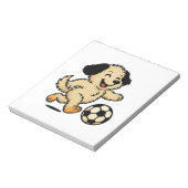 Welpe spielt Fußball Notizblock (Rotiert)