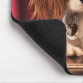 Welpe spielt Karten Mousepad (Ecke)