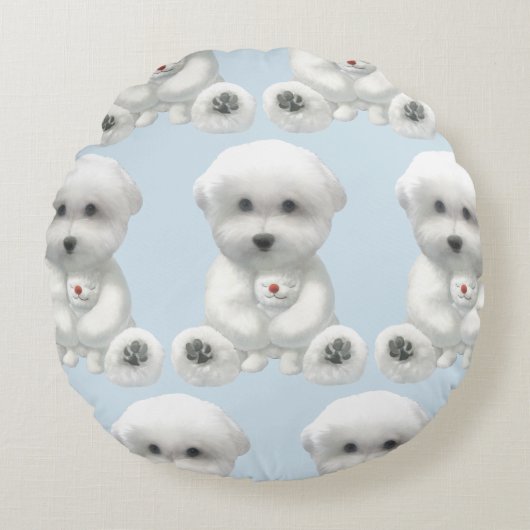 Welpe umarmt sein Spielzeug Rundes Kissen (Vorderseite)