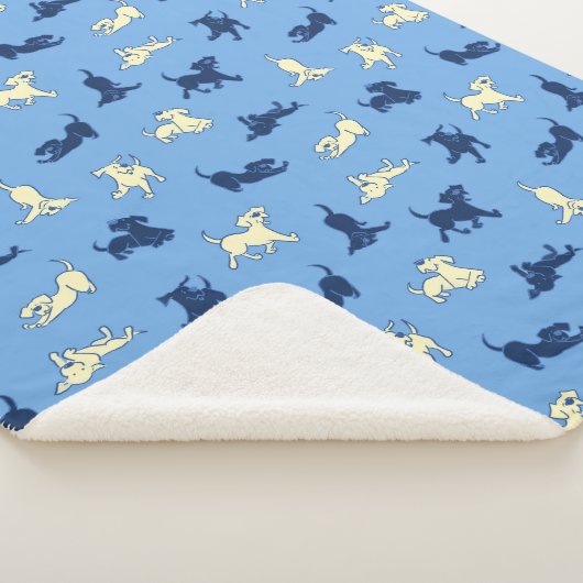 Welpen aus Gelb und Schwarz auf blauem Hintergrund Sherpadecke (3/4)