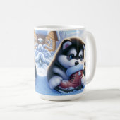 Welpenspiel mit schneebedecktem Winterboot Kaffeetasse (VorderseiteRechts)