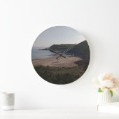 Welsh Beach 2023 Große Wanduhr (Zuhause)
