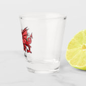 Welsh Dragon Individuelle Name und Monogram Schnapsglas (Rechts)