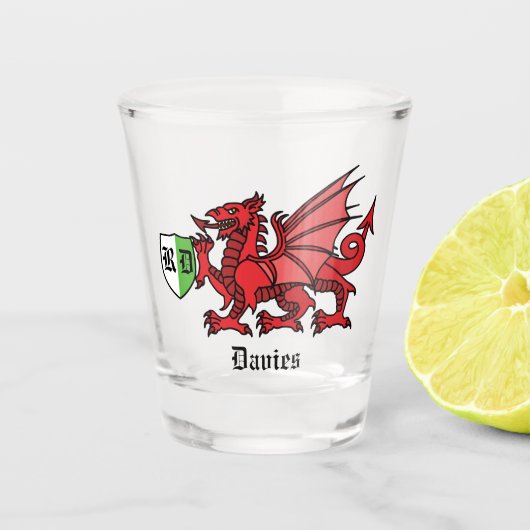 Welsh Dragon Individuelle Name und Monogram Schnapsglas (Vorderseite)
