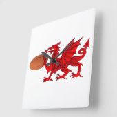 Welsh Dragon With a Rugby Ball Wall Clock Quadratische Wanduhr (Winkel)