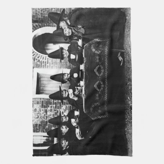 Welsh Hexen mit Tee-Krone-Teatime Geschirrtuch (Vertikal)