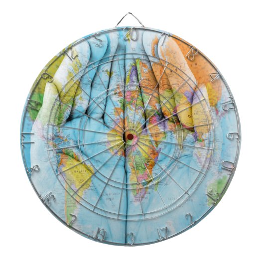 Welt in Händen Dartboard Dartscheibe (vorne)