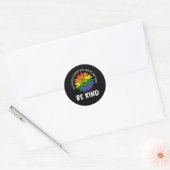 Welt Sei Freundlich Regenbogen Runder Aufkleber (Umschlag)