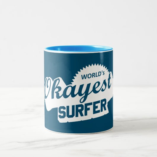 Welten sind die besten Surfer Zweifarbige Tasse (Mittel)