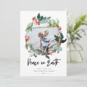 Weltfrieden Botanischer Berry Wreath Foto Feiertagskarte (Stehend Vorderseite)