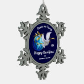 Weltfrieden. Peace Dove Custom Schneeflocken Zinn-Ornament (Links)
