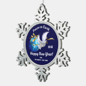 Weltfrieden. Peace Dove Custom Schneeflocken Zinn-Ornament (Rechts)