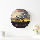 Weltfrieden Wall Clock von RoseWrites Große Wanduhr (Zuhause)