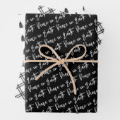 Weltfrieden Winter Black Patterns Geschenkpapier Set (Beispiel)