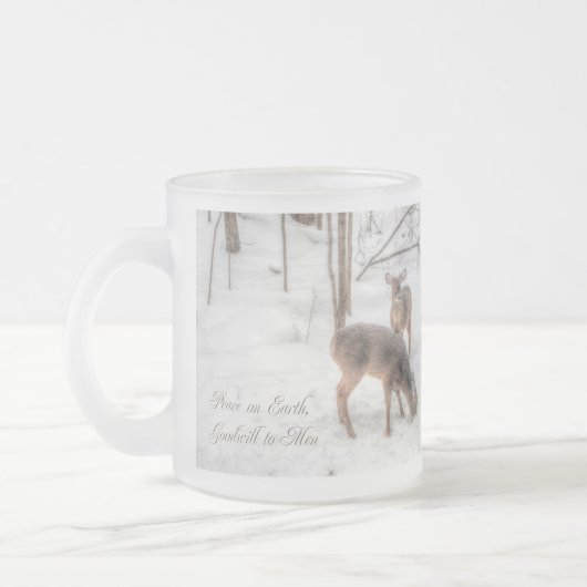 Weltfrieden - zwei Hirsche in schneebedeckten Wäld Mattglastasse (Links)