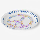 Weltfriedenstag - ein Zeichen für Frieden Pappteller (Schrägansicht)