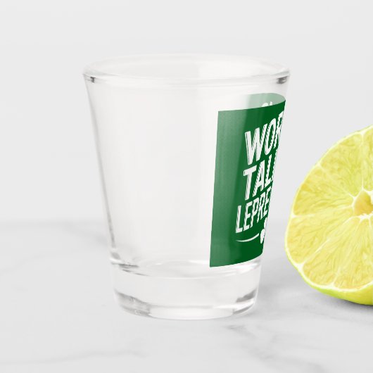 Weltgrößter Leprechaun St. Patrick's Day Schnapsglas (Links)