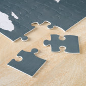 Weltkarte. Blau und Weiß Puzzle (Seite)