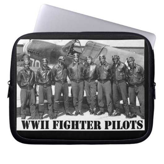 WELTKRIEG II: KAMPFPILOTEN LAPTOPSCHUTZHÜLLE (Vorderseite)