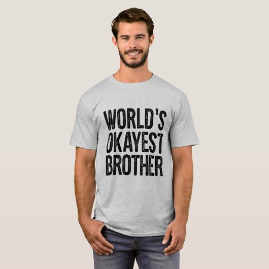 WeltOkayest Bruder-Definitions-lustiges Shirt (Vorne ganz)