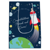 Weltraum-Babydusche Flasche Raumschiff Mittlere Geschenktüte (Rückseite)