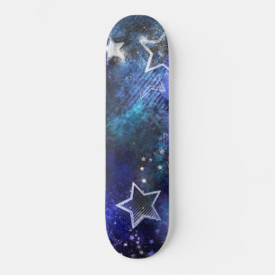 Weltraum-Hintergrund mit Sternen Skateboard
