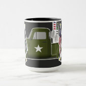 Weltraumkraftgenom mit militärischem LKW Tasse (Zentrum)