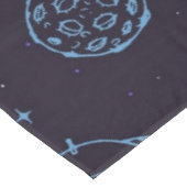 Weltraummuster Tischdecke (Schrägansicht)