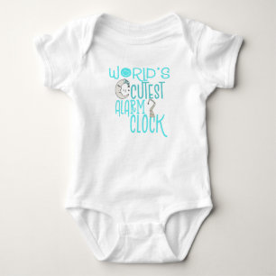 Weltweit Niedlicher Alarm Uhr Funny Zitat Blue Boy Baby Strampler