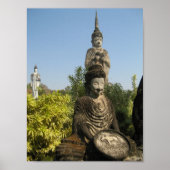 Wen beten Sie? Nong Khai, Isaan, Thailand Poster (Vorne)