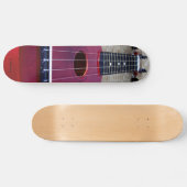 Wenig roter Ukulele Skateboard (Horizontal)