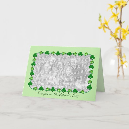Wenigen St Patrick TagesKleeblätter (Fotoeinsatz) Karte (Gelbe Blume)