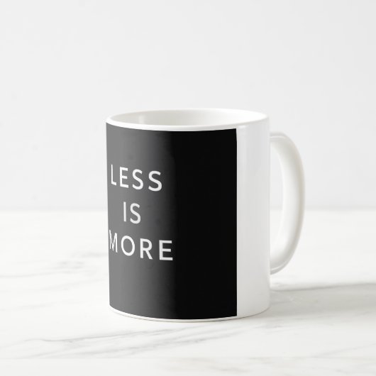 Weniger ist mehr - Minimalistisches Schwarz-Design Kaffeetasse (VorderseiteRechts)