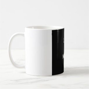 Weniger ist mehr - Minimalistisches Schwarz-Design Kaffeetasse