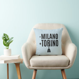 Weniger Mailand, mehr Turin - Savoyardische Ironie Kissen