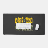 Weniger trinken, mehr Gerettet Schreibtischunterlage (Tastatur & Maus)