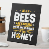 Wenn Bienen färben Sockelschild (In Situ)