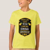 Wenn das Leben dir Lemonen gibt, die Limonade trin