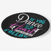 Wenn du mit deinem Herzen tanzst Pappteller (Schrägansicht)