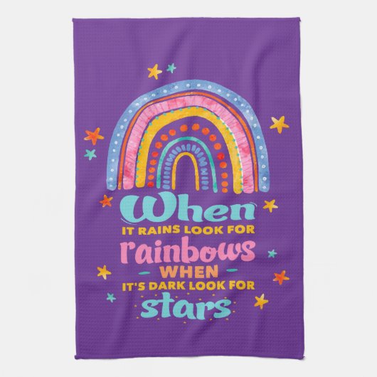 Wenn es regnet, suchen Sie nach Regenbogen Geschirrtuch (Vertikal)