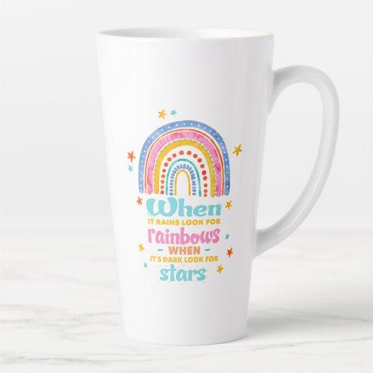 Wenn es regnet, suchen Sie nach Regenbogen Milchtasse (Rechts)