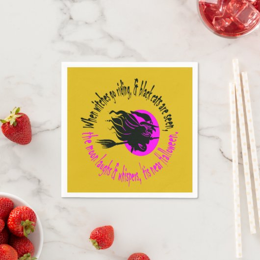 Wenn Hexen das Reiten in der Nähe von Halloween-Pi Serviette (Beispiel)