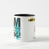 Wenn ich eine Tasse des HundB&W sie (Zentrum)