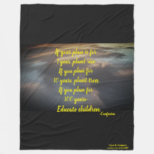 "WENN IHR PLAN DIES IST" CONFUCIUS FLEECE BLANKET