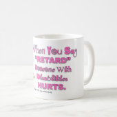 Wenn Sie "Verzögerung" sagen, verletzt jemand Kaffeetasse (VorderseiteRechts)